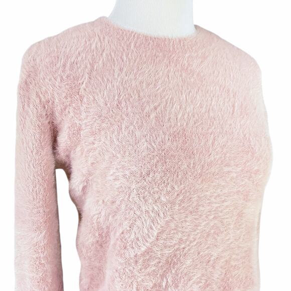 ARITZIA SUNDAY BEST Kitten Sweater in Blush Pink Sz S Furry Soft Eyelash Fringe - Picture 2 of 8